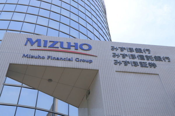 金融・経済レポート 金融・経済レポート