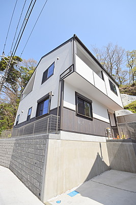 大船駅までフラットアプローチが魅力の住まい